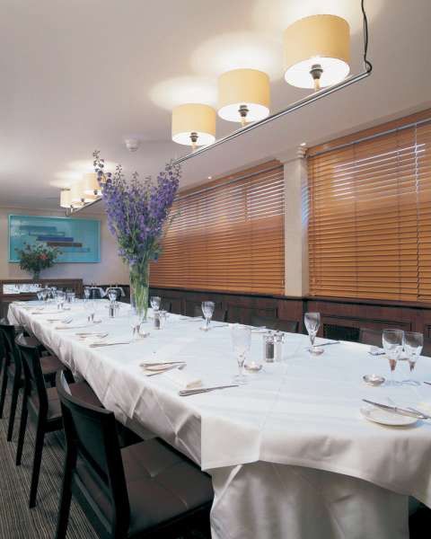 Premier Inn London Hampstead Ristorante foto